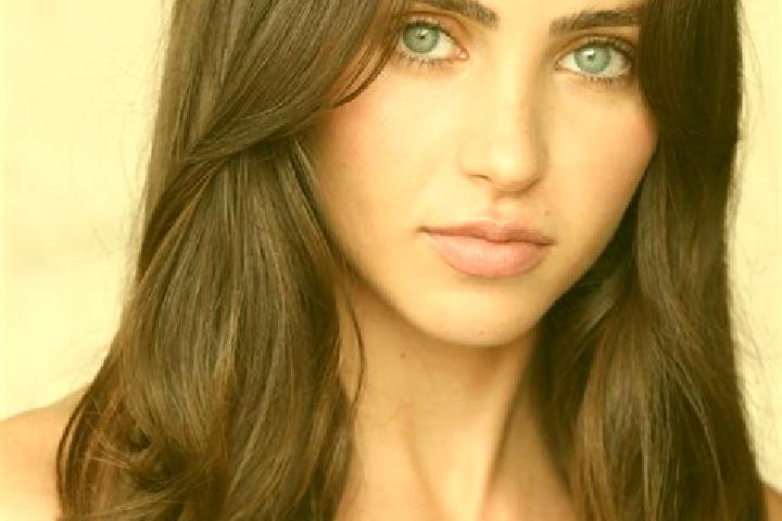 Ruby, 29, a brunette brown-eyed mediterranean companion based in Hoge Vucht. Offering OWO, Erotic Massage, Deep French Kissing, Roleplay, Striptease. Availab...