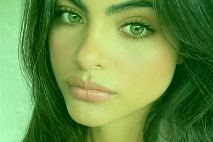 Ruby, 29, a brunette hazel-eyed caribbean companion based in Salgado. Offering BDSM, Striptease, Girlfriend Experience, Deep French Kissing. Available for in...