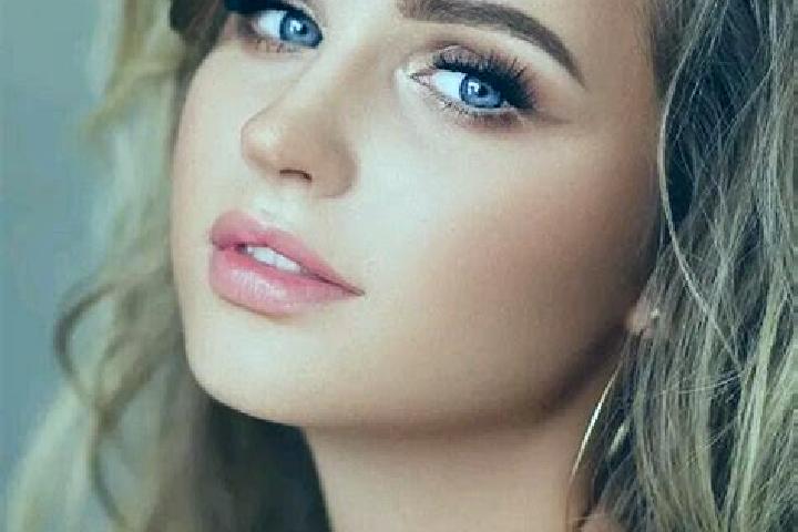 Ruby, 29, a dark blonde blue-eyed asian companion based in Bayuin. Offering Prostate Massage, Tantra, 69. Available for incall and outcall, overnight booking...