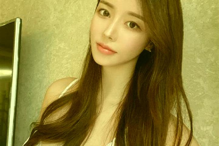 Ruby, 29 — Escort in Qingshuping, China
