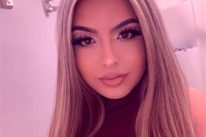 Ruby, 30, a blonde brown-eyed latina companion based in Soldanesti. Offering Roleplay, OWO, Couples. Available for incall and outcall, overnight bookings ava...