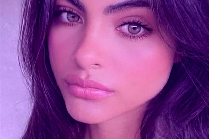 Ruby, 30, a blonde dark-eyed indian companion based in Couchey. Offering Duos, 69, Girlfriend Experience, Erotic Massage. Available for incall and outcall, o...