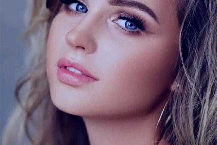 Ruby, 30, a dark blonde blue-eyed caribbean companion based in Rainbow. Offering GFE, Party Girl, Fetish, Prostate Massage. Available for incall and outcall,...