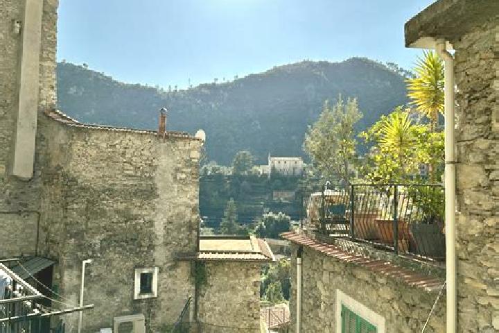 Ruby, 30 — Escort in Airole, Italy
