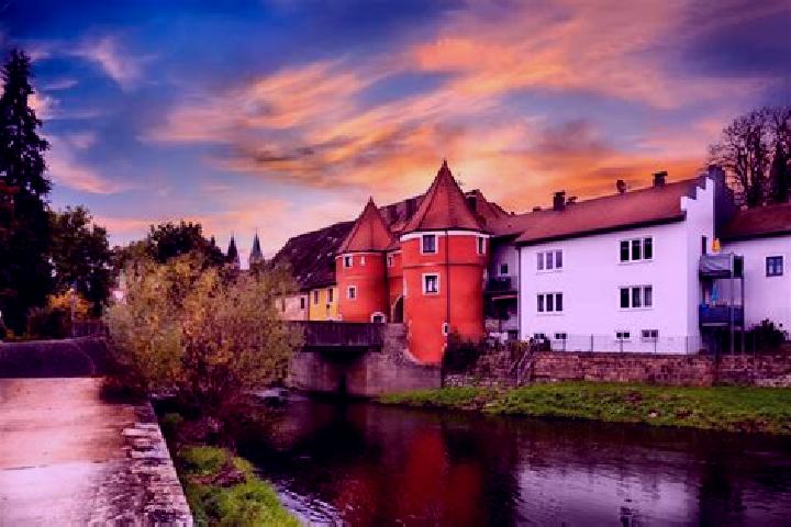 Ruby, 30 — Escort in Cham, Germany