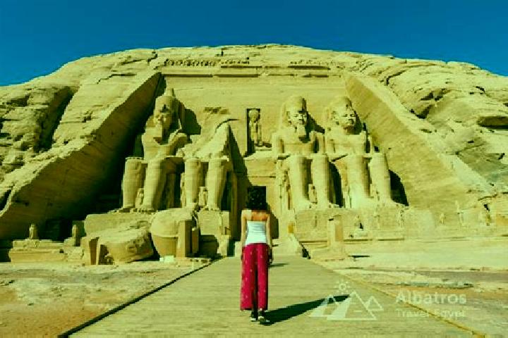 Ruby, 30 — Escort in Qina, Egypt
