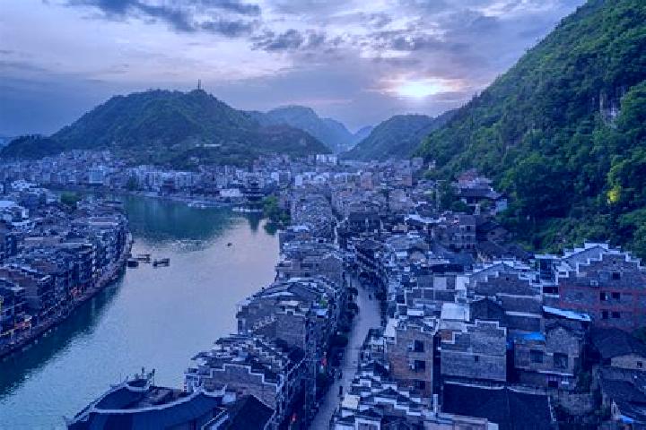 Ruby, 30 — Escort in Zhenyuan, China