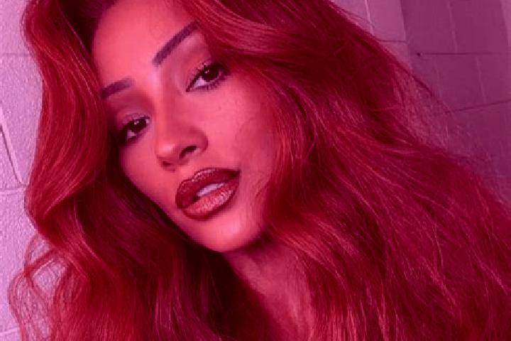 Ruby, 31, a auburn dark-eyed latina companion based in Bensafrim. Offering Couples, Erotic Massage, Duos, OWO. Available for incall and outcall, day and even...