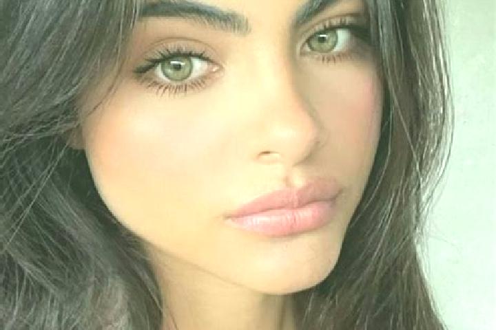 Ruby, 31, a brunette green-eyed caucasian companion based in Cillie. Offering Massage, Erotic Massage, BDSM, Couples, OWO. Available for incall and outcall, ...