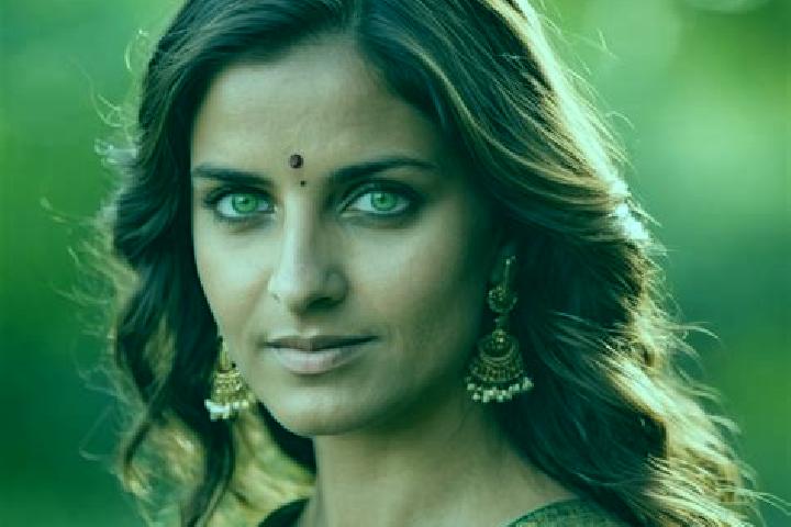 Ruby, 31, a chestnut green-eyed indian companion based in Saijo. Offering Travel Companion, BDSM, 69, Couples. Available for incall and outcall, day and even...
