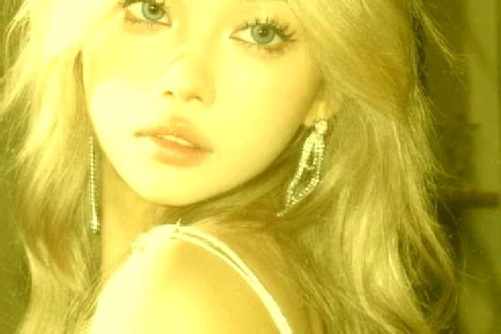 Ruby, 31, a platinum blonde dark-eyed asian companion based in Kplessou. Offering Girlfriend Experience, OWO, Party Girl, Dinner Date, Tantra. Available for ...