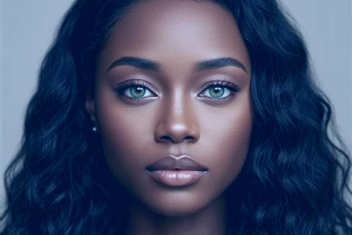 Ruby, 31, a red green-eyed ebony companion based in Santok. Offering Striptease, Fetish, 69. Available for incall and outcall, day and evening dates.