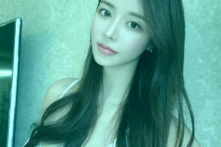 Ruby, 31 — Escort in Jiukeng, China