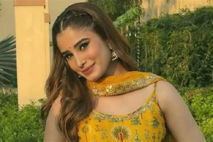 Ruby, 31 — Escort in Tandoni, India