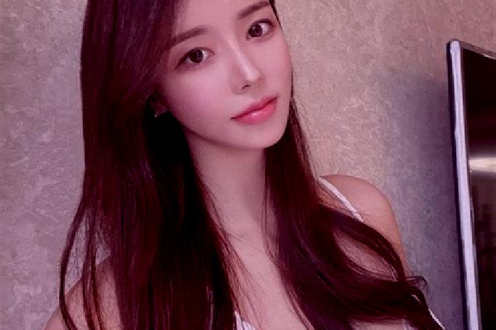 Ruby, 32 — Escort in Hoshoot, Mongolia