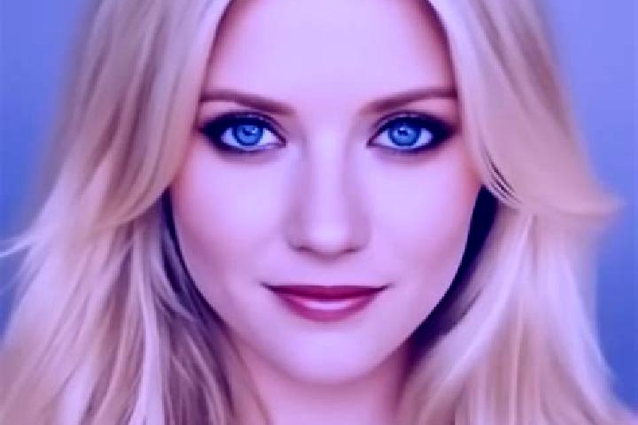 Ruby, 33, a blonde amber-eyed mixed companion based in UEcpinar. Offering Erotic Massage, Fetish, A-Level. Available for incall and outcall, overnight bookin...