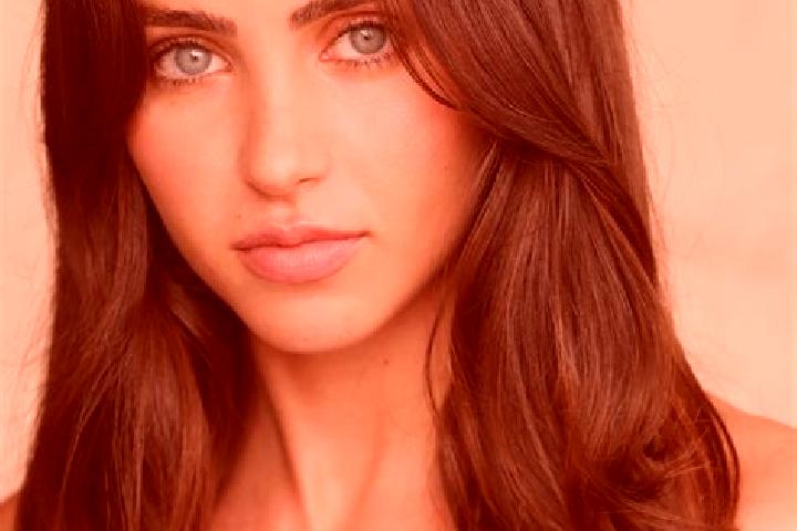 Ruby, 33, a brunette green-eyed slavic companion based in Parau Negru. Offering Fetish, BDSM, Erotic Massage, Dinner Date, Roleplay. Available for incall and...