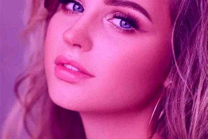 Ruby, 33, a dark blonde blue-eyed caucasian companion based in Morales de Valverde. Offering CIM, Fetish, Party Girl, Duos, Girlfriend Experience. Available ...