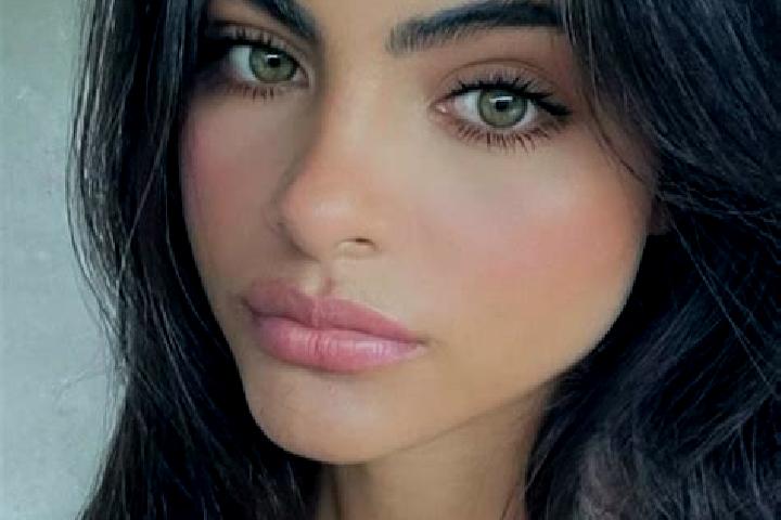 Ruby, 33, a red green-eyed indian companion based in Rakkiyapalaiyam. Offering Deep French Kissing, Couples, BDSM. Available for incall and outcall, day and ...