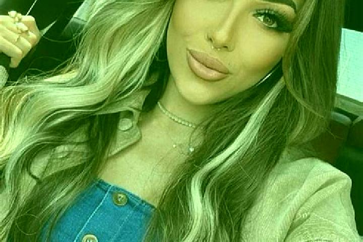 Ruby, 34, a dark blonde brown-eyed caribbean companion based in Avanne-Aveney. Offering Girlfriend Experience, BDSM, Deep French Kissing, Overnight, Roleplay...