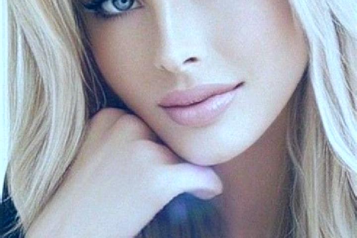 Ruby, 34, a dark blonde dark-eyed caucasian companion based in Blue River. Offering GFE, Dinner Date, Domination, Roleplay. Available for incall and outcall,...