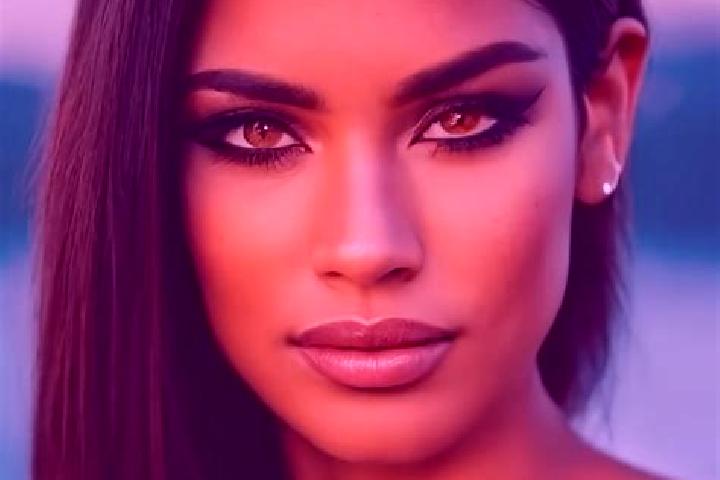 Ruby, 34, a red dark-eyed latina companion based in Daix. Offering 69, OWO. Available for incall and outcall, day and evening dates.