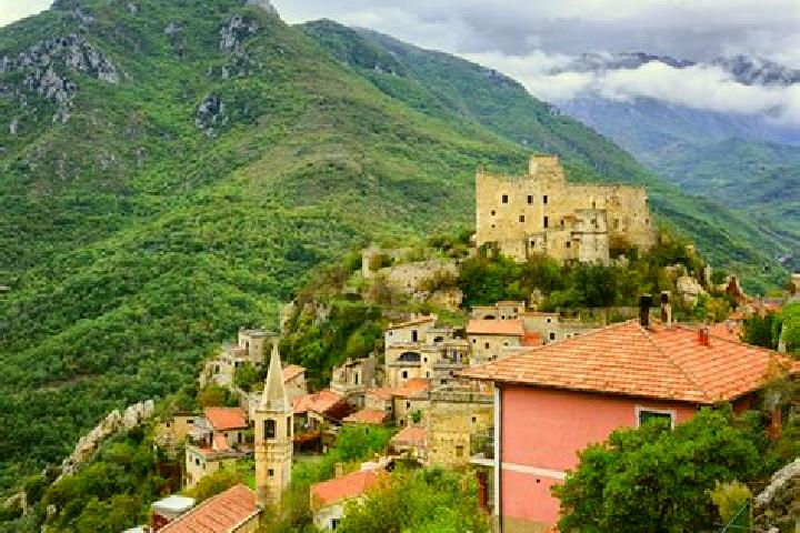 Ruby, 34, a red hazel-eyed european companion based in Castelvecchio di Rocca Barbena. Offering Roleplay, Overnight. Available for incall and outcall, overni...