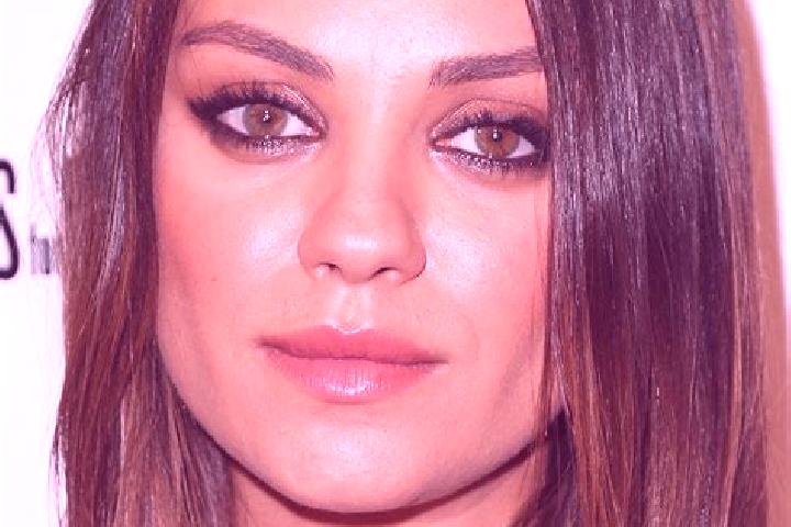 Ruby, 35, a auburn hazel-eyed middle eastern companion based in Valwig. Offering 69, Striptease, Deep French Kissing, CIM, GFE. Available for incall and outc...