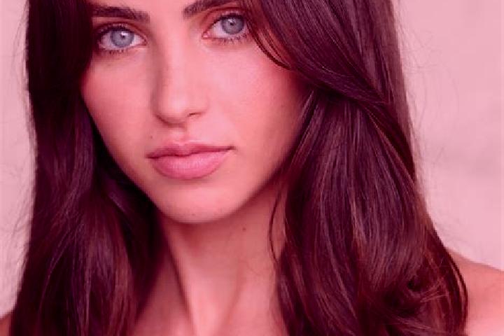 Ruby, 35, a brunette hazel-eyed caucasian companion based in Assiut. Offering Massage, BDSM, Party Girl, CIM. Available for incall and outcall, overnight boo...