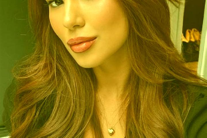 Ruby, 35, a chestnut dark-eyed asian companion based in Eddystone. Offering Overnight, Couples, Duos. Available for incall and outcall, day and evening dates.