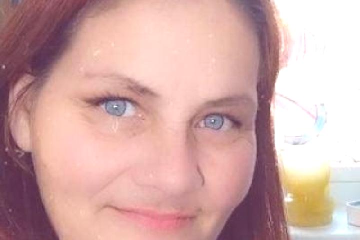Ruby, 35, a red grey-eyed european companion based in Oberboesa. Offering Dinner Date, Party Girl, Couples, CIM. Available for incall and outcall, day and ev...
