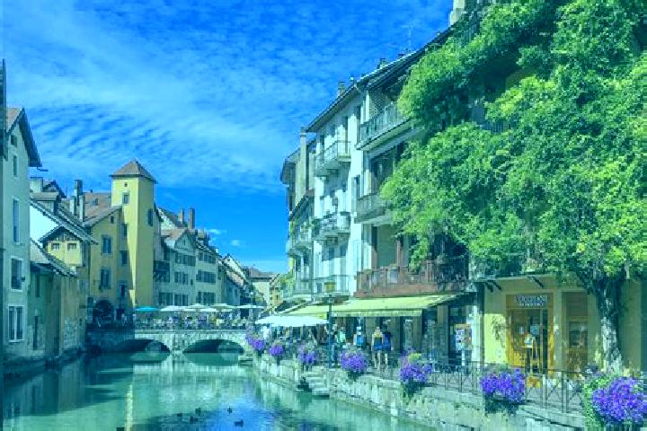 Ruby, 35 — Escort in Levet, France