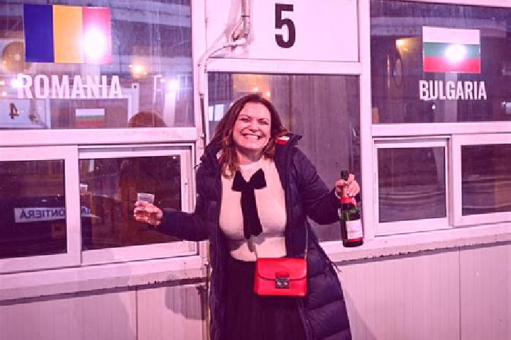 Ruby, 36 — Escort in Calugareasa, Romania