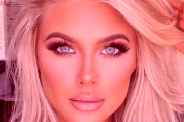 Ruby, 37, a platinum blonde hazel-eyed european companion based in Allakro. Offering Massage, Dinner Date, Fetish, A-Level, Prostate Massage. Available for i...