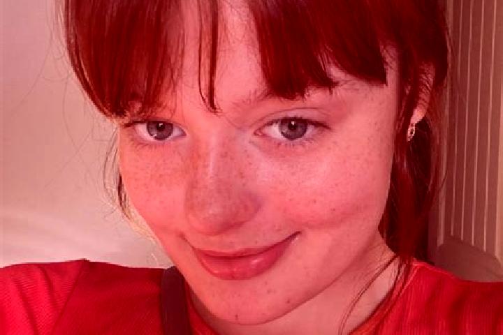 Ruby, 37, a red green-eyed european companion based in Konovalivka. Offering Striptease, Roleplay, Fetish. Available for incall and outcall, day and evening ...