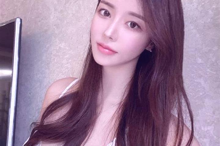Ruby, 37 — Escort in Jangdam, China