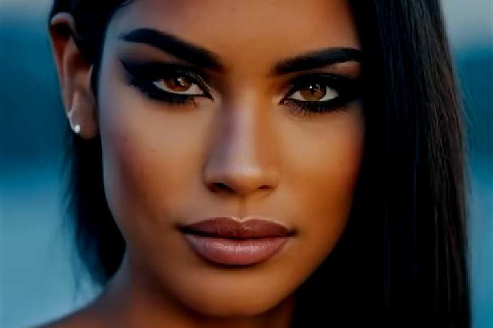 Ruby, 38, a black amber-eyed latina companion based in Iesolo. Offering Girlfriend Experience, Domination, Fetish, Couples, CIM. Available for incall and out...