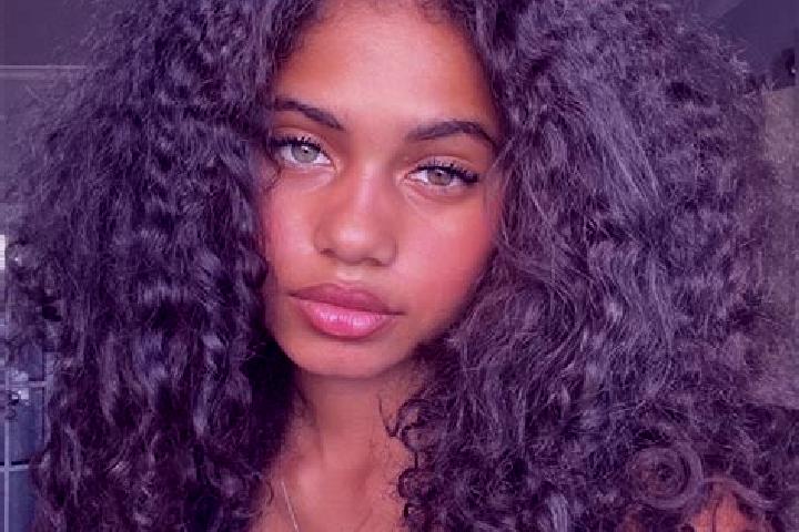 Ruby, 38, a brunette blue-eyed ebony companion based in Knox City. Offering Couples, GFE, 69, Domination. Available for incall and outcall, day and evening d...