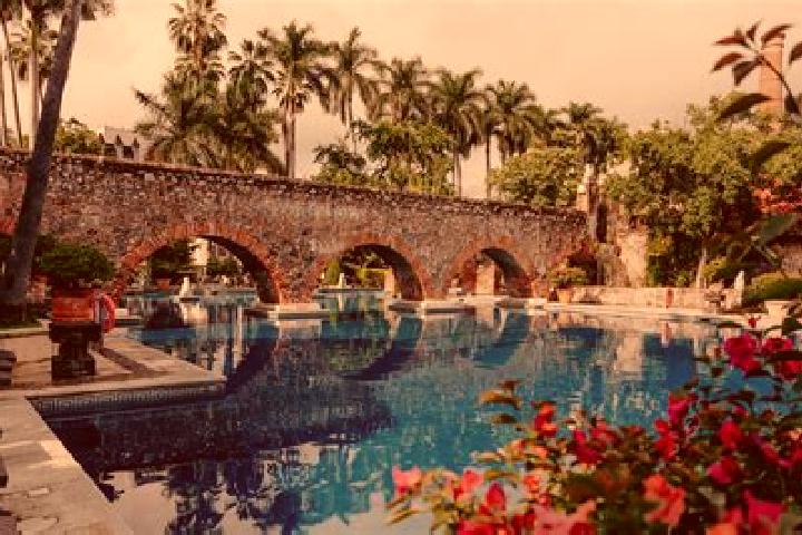 Ruby, 38 — Escort in Santa Cruz Ex-Hacienda, Mexico