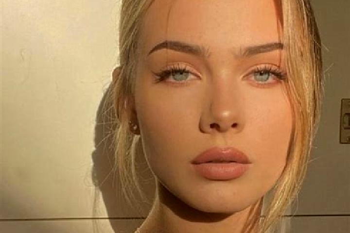 Ruby, 39, a blonde brown-eyed european companion based in Banon. Offering 69, Overnight, A-Level. Available for incall and outcall, overnight bookings availa...