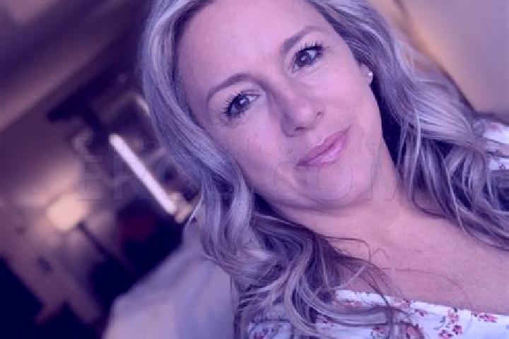 Ruby, 39, a blonde grey-eyed latina companion based in Hillandale. Offering A-Level, Fetish, Couples. Available for incall and outcall, day and evening dates.
