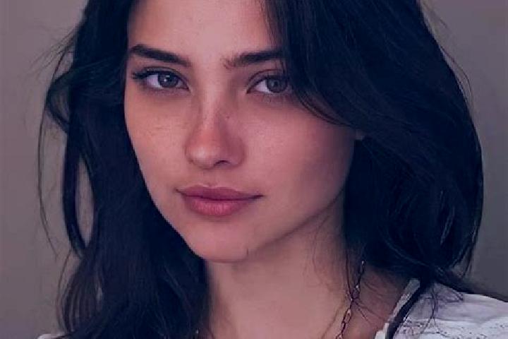 Ruby, 39, a brunette brown-eyed indian companion based in Xiadingjia. Offering Domination, OWO. Available for incall and outcall, overnight bookings available.