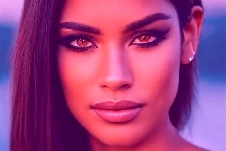 Sadie, 20, a black grey-eyed latina companion based in La Josefina. Offering Party Girl, BDSM, Dinner Date. Available for incall and outcall, day and evening...