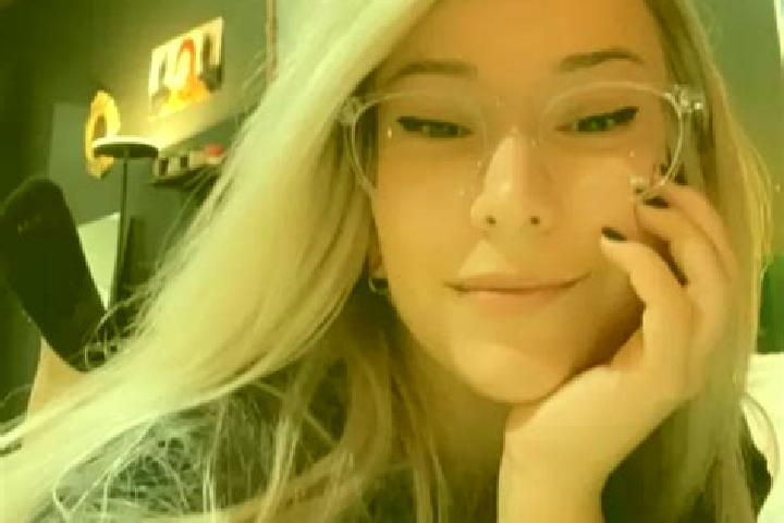 Sadie, 20, a blonde amber-eyed mixed companion based in Tabaconas. Offering Dinner Date, Travel Companion, Prostate Massage, CIM. Available for incall and ou...