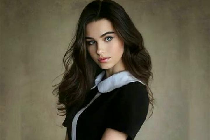 Sadie, 20, a brunette amber-eyed slavic companion based in Kotsyubynske. Offering 69, Striptease, Party Girl. Available for incall and outcall, day and eveni...