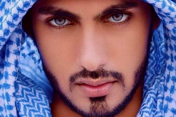 Sadie, 20, a red brown-eyed middle eastern companion based in Erowal Bay. Offering Duos, Roleplay, Erotic Massage, OWO, Domination. Available for incall and ...