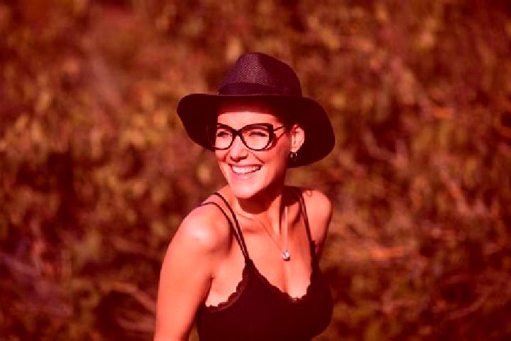Sadie, 20 — Escort in Kosmonosy, Czech Republic