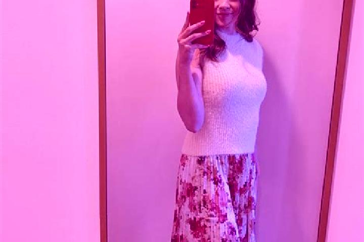 Sadie, 20 — Escort in Koyuncular, Turkey