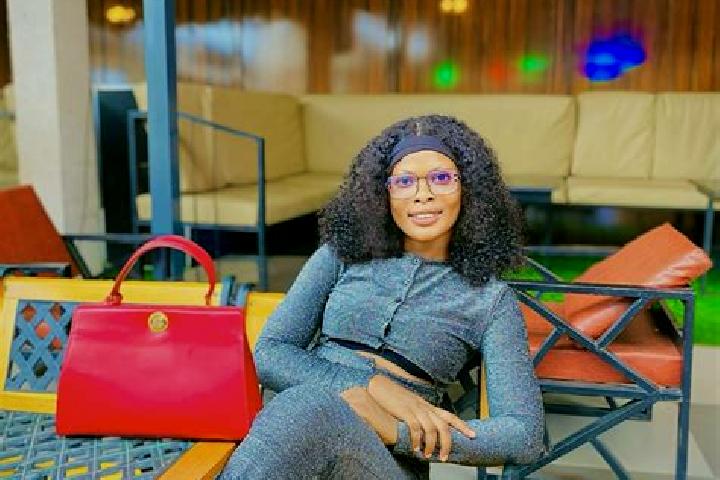 Sadie, 20 — Escort in Umundugba, Nigeria