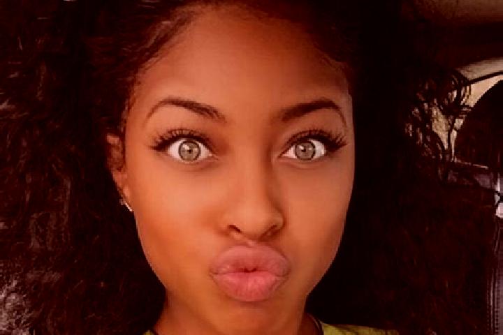 Sadie, 21, a black green-eyed ebony companion based in Baveno. Offering Duos, Erotic Massage, Deep French Kissing, Fetish, Roleplay. Available for incall and...